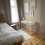 Warm And Stylish Kilian Schmid Apartments In Berlin For A Comfortable Stay